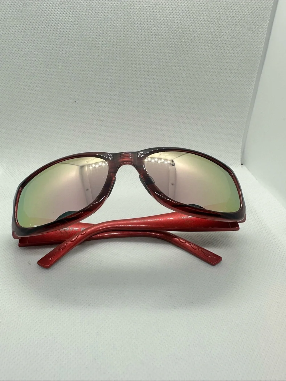 Costa Vela Women's Polarized Sunglasses — Deep Red/Pink Frame